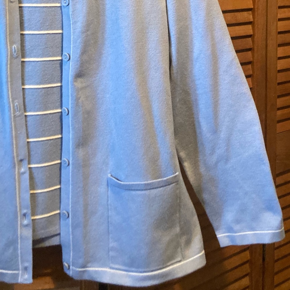 Vintage Van Heusen Powder Blue & White Cardigan Set - Picture 11 of 16